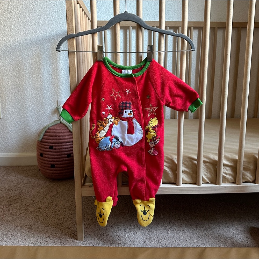 Disneys Winnie the Pooh Christmas onesie 0-3 months